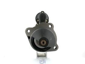 · 0001368307R - MOTOR DE ARRANQUE RVI 4.0 KW 24V BOSCH RECONSTRUIDO